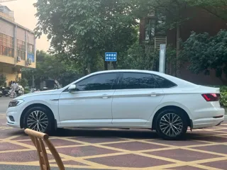 Volkswagen Sagitar 2020 купить из Китая, цена 1 533 000 ₽ — Suifenhe Auto
