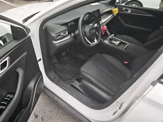 Geely Emgrand 2026 купить из Китая, цена 1 634 000 ₽ — Suifenhe Auto