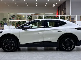 Volkswagen Yuzhong 06 2025 купить из Китая, цена 3 531 000 ₽ — Suifenhe Auto