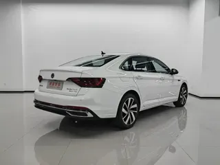 Volkswagen Sagitar 2025 купить из Китая, цена 3 160 000 ₽ — Suifenhe Auto