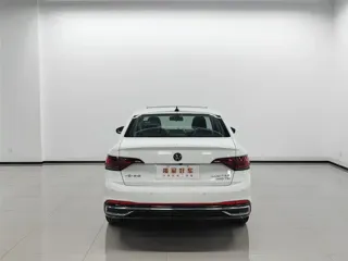 Volkswagen Sagitar 2025 купить из Китая, цена 3 160 000 ₽ — Suifenhe Auto