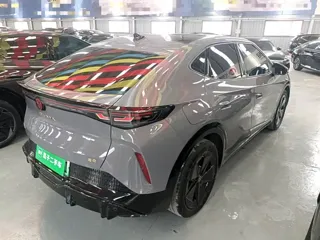 Volkswagen Yuzhong 06 2025 купить из Китая, цена 3 524 000 ₽ — Suifenhe Auto
