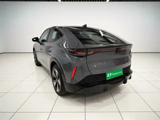 Volkswagen Yuzhong 06 2025 купить из Китая, цена 3 484 000 ₽ — Suifenhe Auto