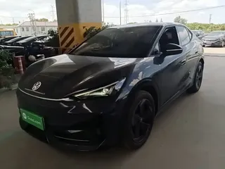 Volkswagen Yuzhong 06 2025 купить из Китая, цена 3 544 000 ₽ — Suifenhe Auto