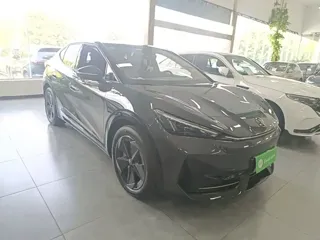 Volkswagen Yuzhong 06 2025 купить из Китая, цена 3 666 000 ₽ — Suifenhe Auto