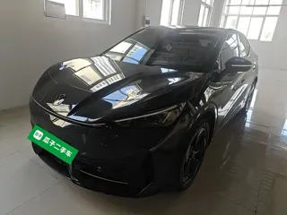 Volkswagen Yuzhong 06 2025 купить из Китая, цена 3 688 000 ₽ — Suifenhe Auto