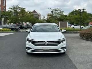 Volkswagen Sagitar 2019 купить из Китая, цена 1 442 000 ₽ — Suifenhe Auto