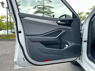 Volkswagen Sagitar 2019 купить из Китая, цена 1 442 000 ₽ — Suifenhe Auto