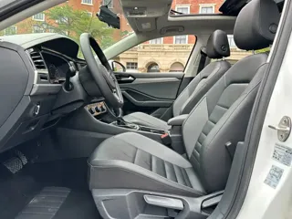 Volkswagen Sagitar 2019 купить из Китая, цена 1 442 000 ₽ — Suifenhe Auto