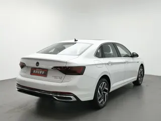 Volkswagen Sagitar 2023 купить из Китая, цена 1 451 000 ₽ — Suifenhe Auto