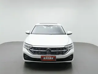 Volkswagen Sagitar 2023 купить из Китая, цена 1 451 000 ₽ — Suifenhe Auto