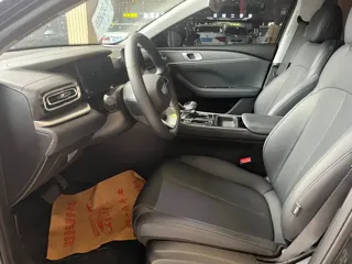 Geely Emgrand 2026 купить из Китая, цена 2 465 000 ₽ — Suifenhe Auto