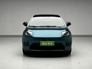 Aion UT 2025 купить из Китая, цена 1 656 000 ₽ — Suifenhe Auto