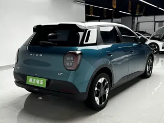 Aion UT 2025 купить из Китая, цена 1 656 000 ₽ — Suifenhe Auto