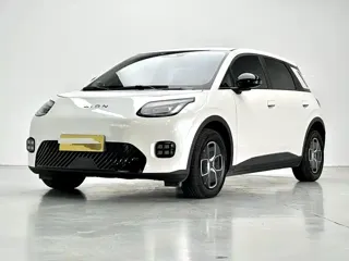 Aion UT 2026 купить из Китая, цена 1 692 000 ₽ — Suifenhe Auto