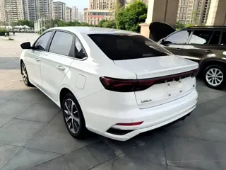 Geely Emgrand 2024 купить из Китая, цена 1 392 000 ₽ — Suifenhe Auto
