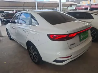 Geely Emgrand 2024 купить из Китая, цена 1 390 000 ₽ — Suifenhe Auto