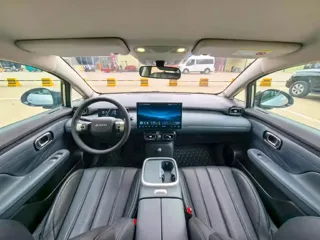 Aion UT 2025 купить из Китая, цена 1 441 000 ₽ — Suifenhe Auto