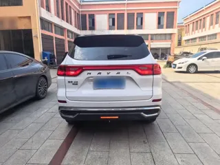 Haval M6 2021 купить из Китая, цена 1 304 000 ₽ — Suifenhe Auto