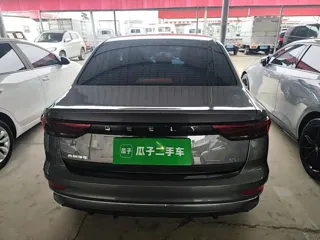 Geely Emgrand 2025 купить из Китая, цена 1 370 000 ₽ — Suifenhe Auto