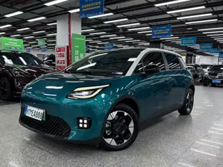 Aion UT 2025 купить из Китая, цена 1 656 000 ₽ — Suifenhe Auto