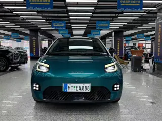 Aion UT 2025 купить из Китая, цена 1 656 000 ₽ — Suifenhe Auto