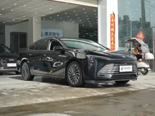 Buick LaCrosse 2024 купить из Китая, цена 3 967 000 ₽ — Suifenhe Auto