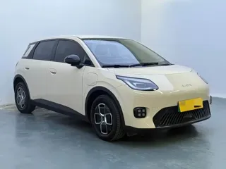 Aion UT 2025 купить из Китая, цена 1 567 000 ₽ — Suifenhe Auto