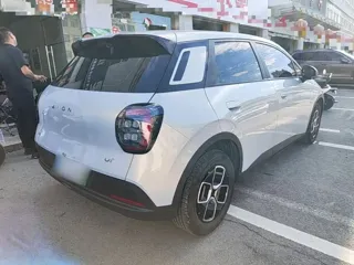 Aion UT 2025 купить из Китая, цена 1 479 000 ₽ — Suifenhe Auto