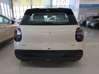 Aion UT 2026 купить из Китая, цена 1 499 000 ₽ — Suifenhe Auto