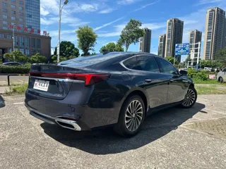 Buick LaCrosse 2024 купить из Китая, цена 3 596 000 ₽ — Suifenhe Auto