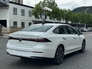Volkswagen Sagitar 2025 купить из Китая, цена 3 313 000 ₽ — Suifenhe Auto