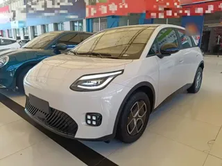 Aion UT 2026 купить из Китая, цена 1 703 000 ₽ — Suifenhe Auto