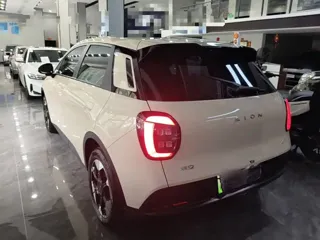 Aion UT 2025 купить из Китая, цена 1 663 000 ₽ — Suifenhe Auto
