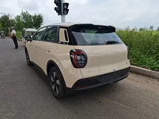 Aion UT 2026 купить из Китая, цена 1 748 000 ₽ — Suifenhe Auto