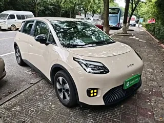 Aion UT 2025 купить из Китая, цена 1 632 000 ₽ — Suifenhe Auto