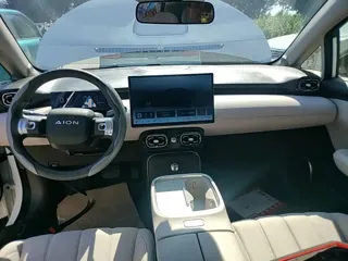 Aion UT 2025 купить из Китая, цена 1 476 000 ₽ — Suifenhe Auto