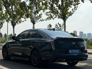 Cadillac CT4 2024 купить из Китая, цена 3 443 000 ₽ — Suifenhe Auto