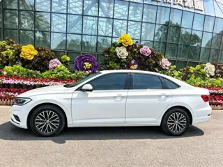 Volkswagen Sagitar 2019 купить из Китая, цена 1 403 000 ₽ — Suifenhe Auto