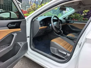 Volkswagen Sagitar 2019 купить из Китая, цена 1 403 000 ₽ — Suifenhe Auto