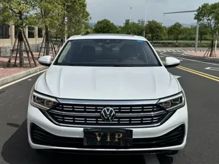 Volkswagen Sagitar 2022 купить из Китая, цена 1 504 000 ₽ — Suifenhe Auto