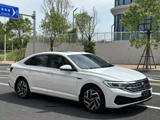 Volkswagen Sagitar 2022 купить из Китая, цена 1 504 000 ₽ — Suifenhe Auto