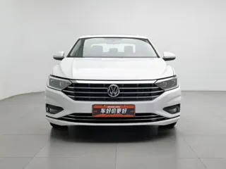 Volkswagen Sagitar 2021 купить из Китая, цена 1 386 000 ₽ — Suifenhe Auto