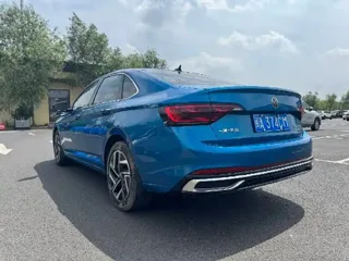 Volkswagen Sagitar 2022 купить из Китая, цена 1 858 000 ₽ — Suifenhe Auto
