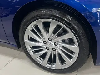 Buick LaCrosse 2025 купить из Китая, цена 4 347 000 ₽ — Suifenhe Auto