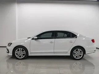 Volkswagen Sagitar 2018 купить из Китая, цена 1 416 000 ₽ — Suifenhe Auto