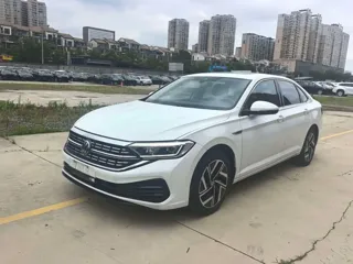 Volkswagen Sagitar 2023 купить из Китая, цена 1 308 000 ₽ — Suifenhe Auto