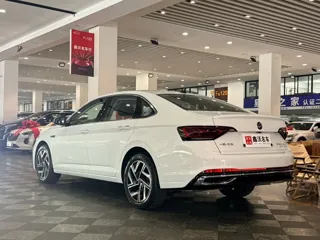 Volkswagen Sagitar 2024 купить из Китая, цена 2 949 000 ₽ — Suifenhe Auto
