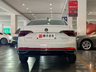 Volkswagen Sagitar 2024 купить из Китая, цена 2 949 000 ₽ — Suifenhe Auto