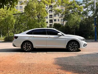 Volkswagen Sagitar 2026 купить из Китая, цена 3 083 000 ₽ — Suifenhe Auto